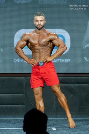 MEN'S PHYSIQUE юниоры